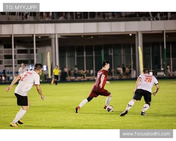 广州足球队在冠军赛中的实力展现与未来发展潜力分析